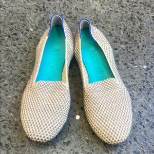 Rothy's Cream and Blue Flats Comfortable Slip-On Loafers